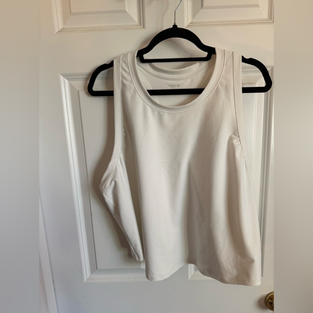Old Navy Cream Crop Top